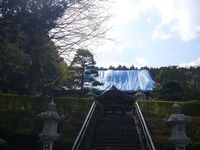 地震の影響?